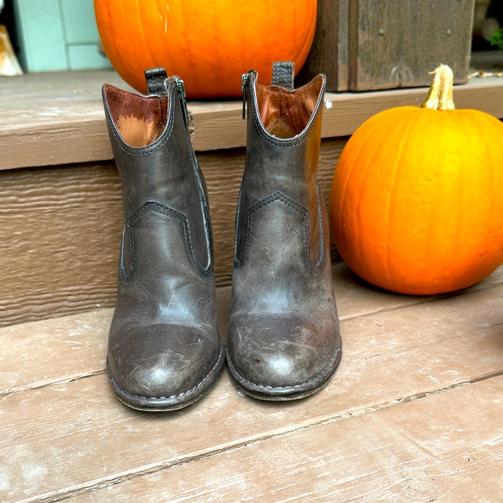 High heeled soft black Frye booties